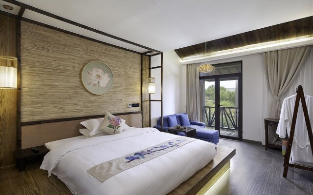 Floral Hotel Deqing Qinzizaiju