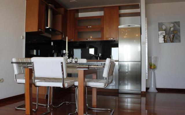 Apartment Divina