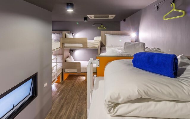 iSanook Hostel