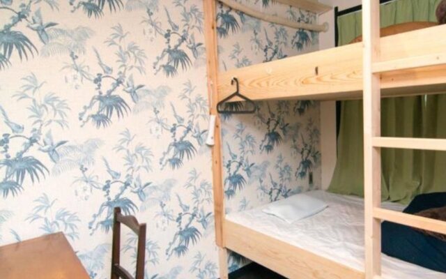 TONAGI Hostel & Cafe