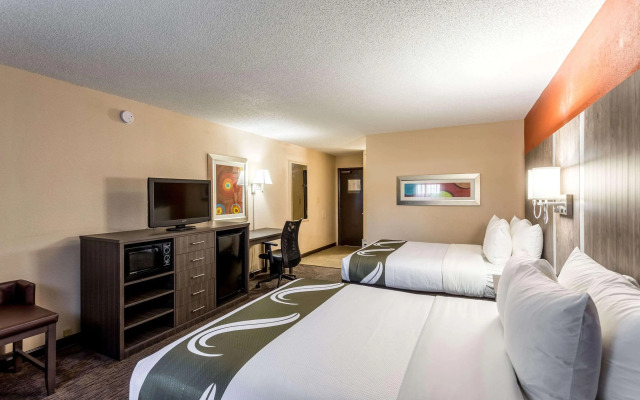 Comfort Inn & Suites Nashville Downtown – Stadium