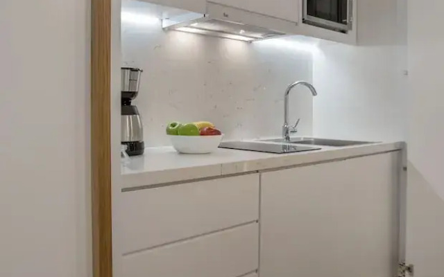 Nikis Suites Syntagma-Plaka 3 by GHH