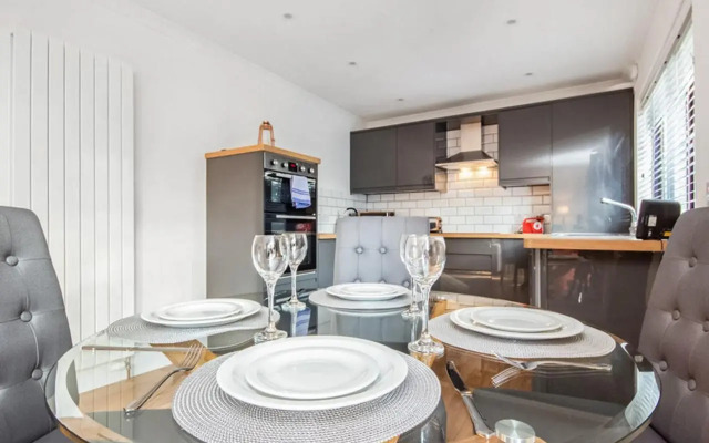 Flat 1, 69 Macewen Drive