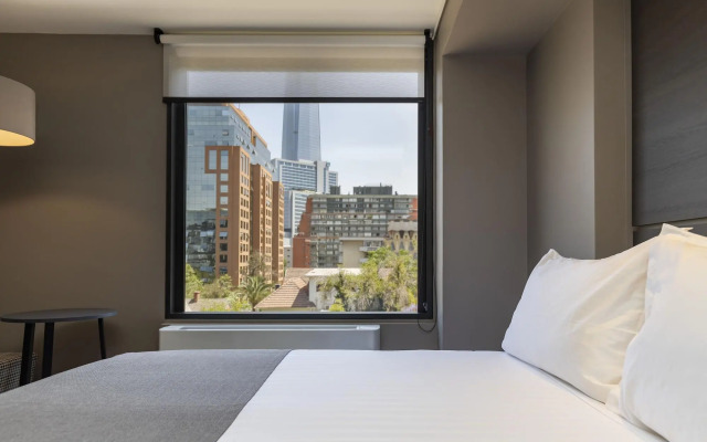 Ola Santiago Providencia, Tapestry Collection by Hilton