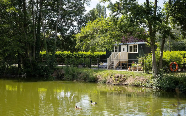 Tewinbury Farm Hotel