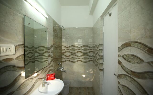 OYO 2282 Apartment Velachery