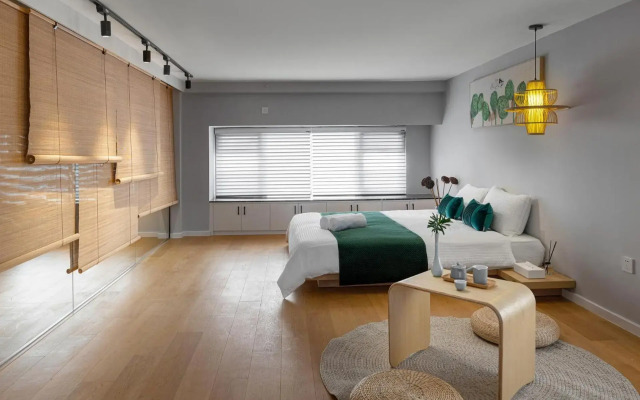 Locals Apartment House 29