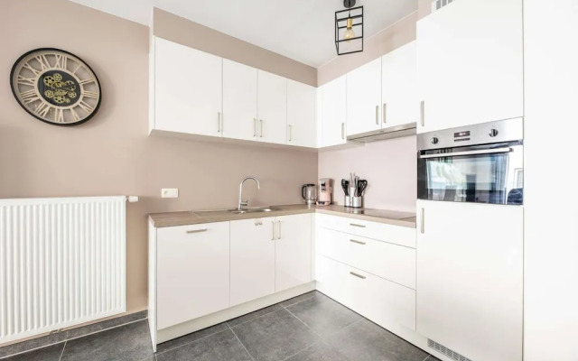 Cosy Apartment in Oostende With Private Terrace