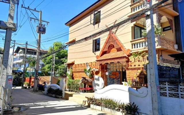 Anumat Premium Budget Hotel