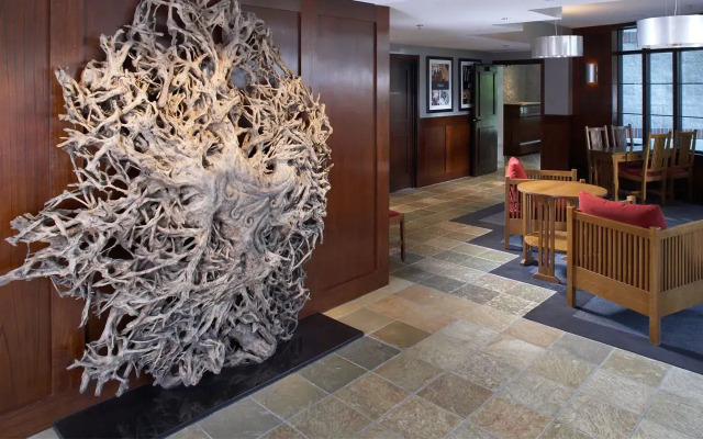Inn On Woodlake