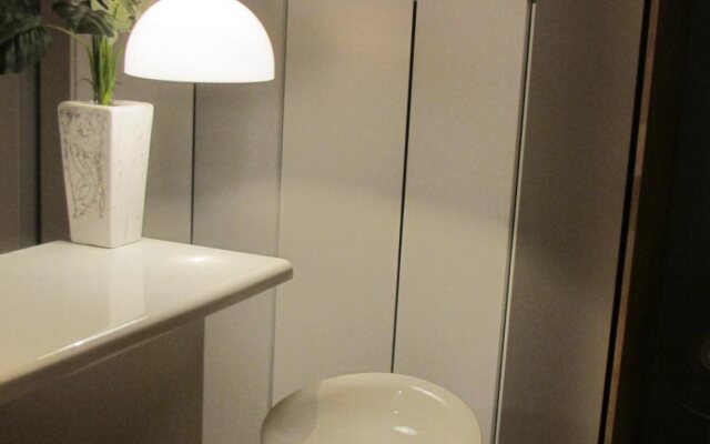 Central Osaka Bed and Breakfast Hostel