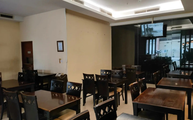 Raz Hotel & Convention