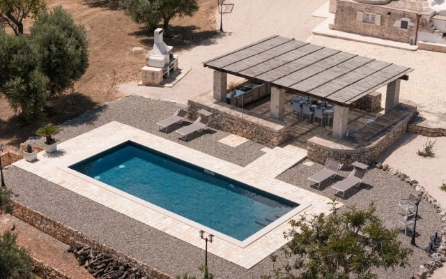 Trulli Aletheia con Piscina Privata