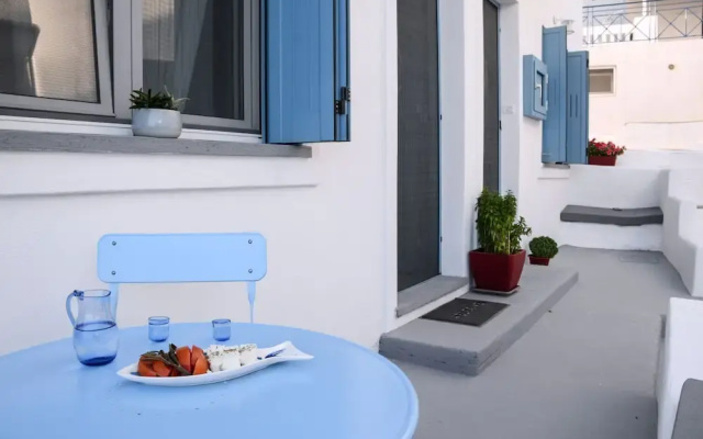 Amphoras Apartments