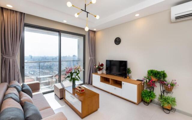Gold View APT1/2bed/2bath/free pool and Gym