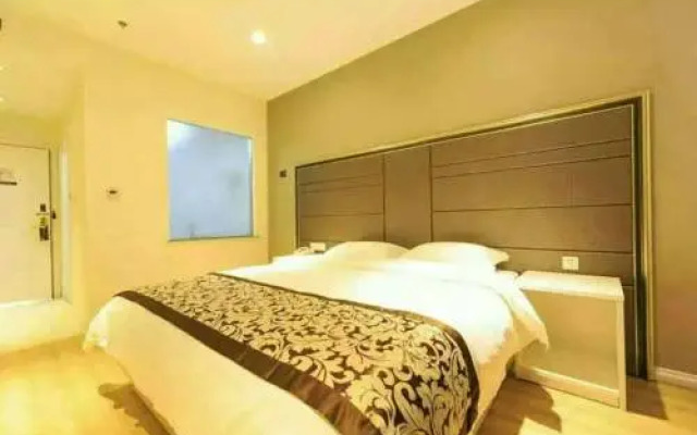 Qingdao Hailan Hotel (Chengyang Agricultural University Subway Station)