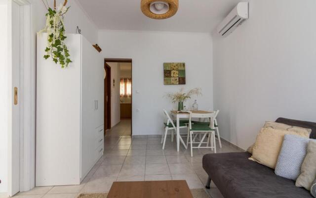 Stavros Hideaway 2 bedroom 6 persons house.
