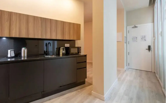 Harinas Central Apartments by Valcambre