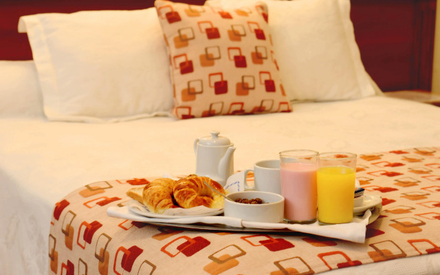 Muñiz Hotel