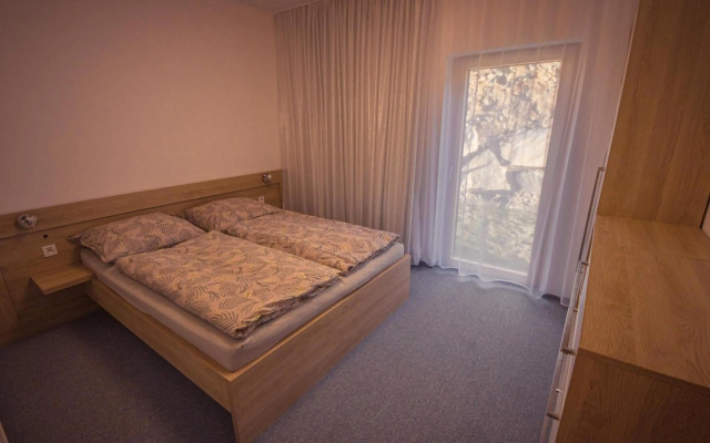 ZORE JASNÁ Apartments