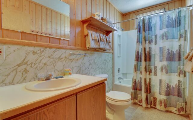 Foothills Lodge and Cabins