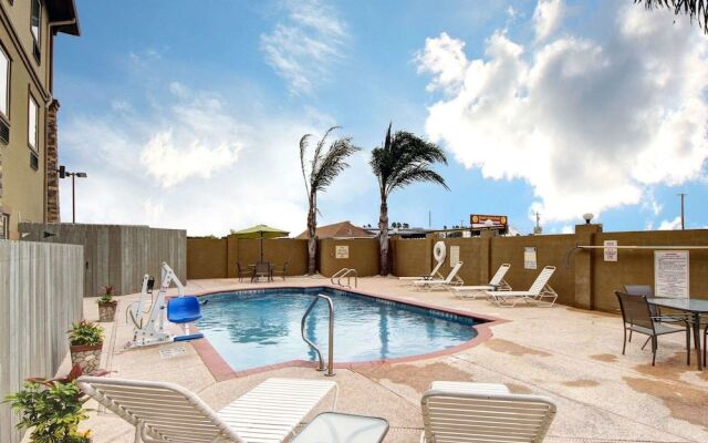 Comfort Inn & Suites Donna Near I-2