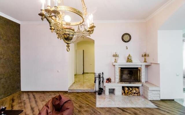 Comfortable House on Marjanishvili