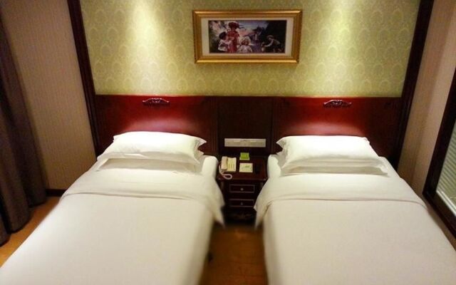 Vienna Hotel (Shanghai Minhang Qibao Zhongyi Road)