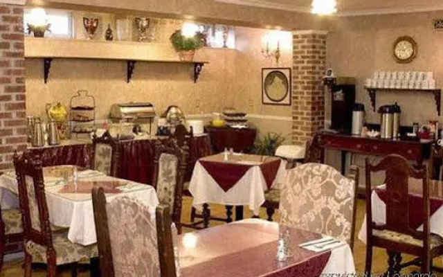 Waverley Inn