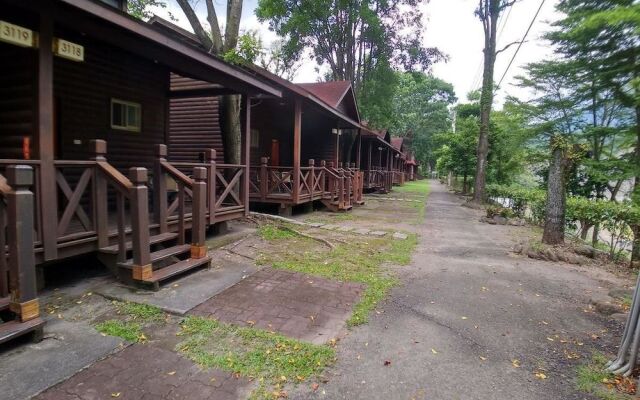 Fangchen Hot Spring Resort