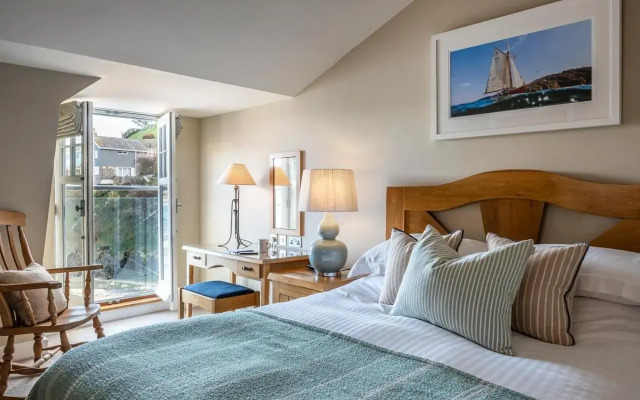 South Sands Hotel