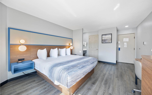 Howard Johnson by Wyndham Urbana