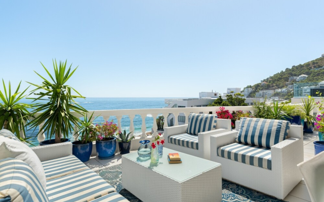 Stunning Grecian Apartment with Spectacular Views