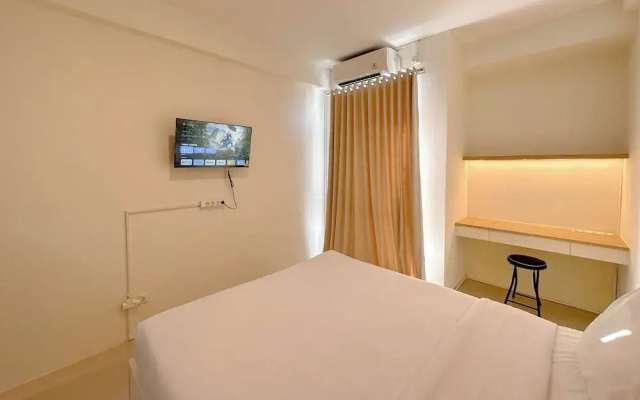 Pleasant And Good Location Studio At Bale Hinggil Apartment
