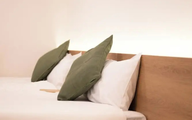 rakuyado-hanazonoekmae