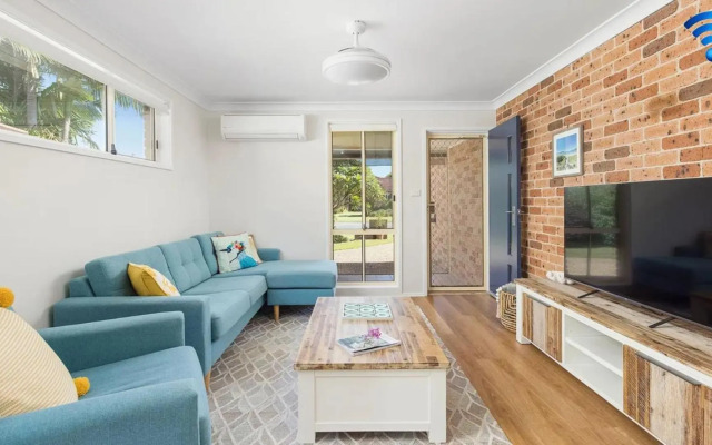 Whitesands Hideaway - STAY three PAY two