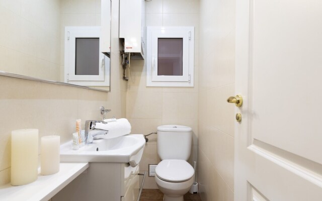 AB Sagrada Família Bofill Apartment