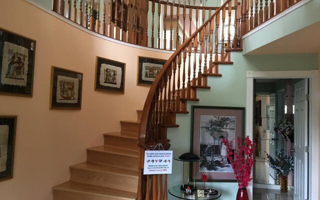 Diana's Luxury Bed and Breakfast