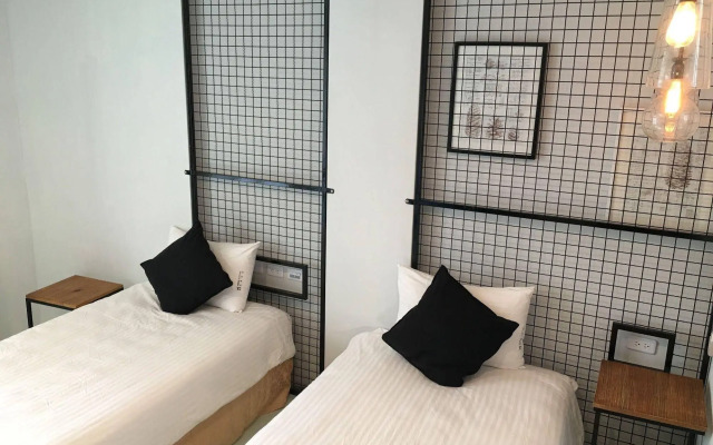 Mini Summer Hostel