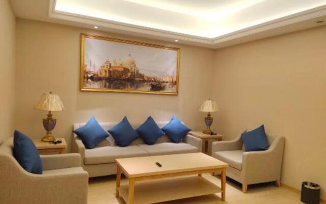 Vienna hote Ganzi 318 National Road Yajiang Bianch