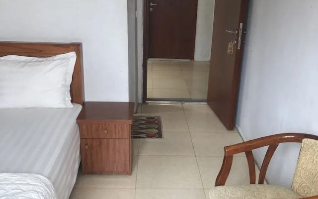Huy Hoang Airport Hotel