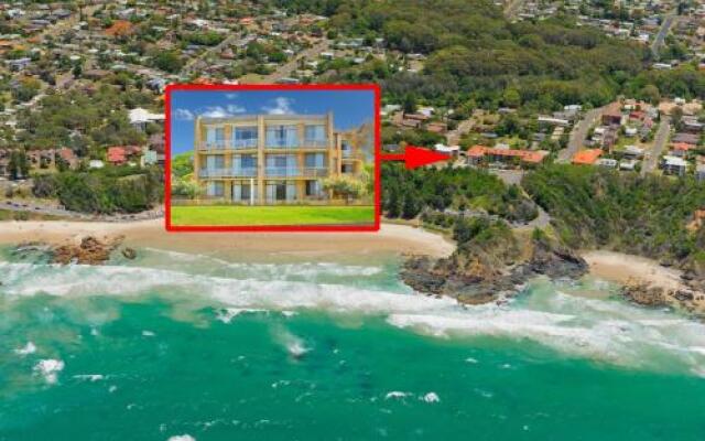 Flynns Beach Apartments 4, 41 Pacific Drive