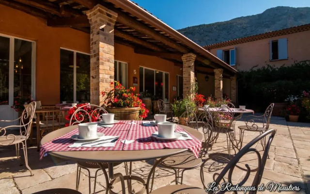 Hotel Les Restanques De Moustiers