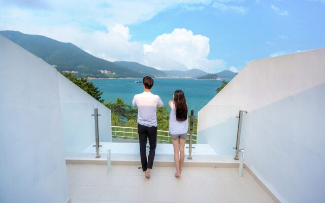 Geoje Star Marine Pool Villa Pension - V