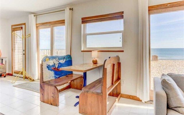 Sunshine House - Three Bedroom Home