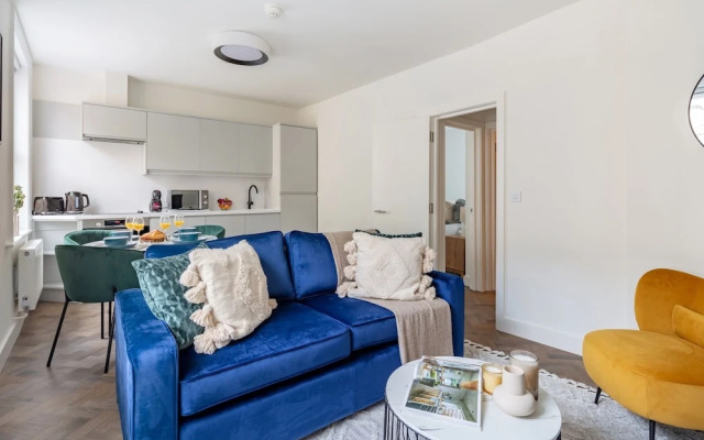 Modern 1BR Downtown Stay