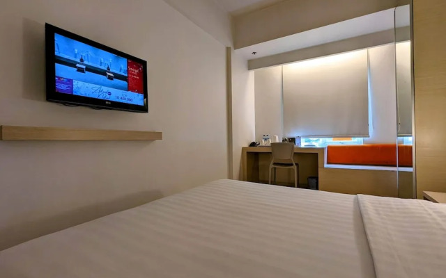 Zuri Express Lippo Cikarang Hotel