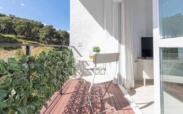 Quiet Apartment Nice Terrace By Town