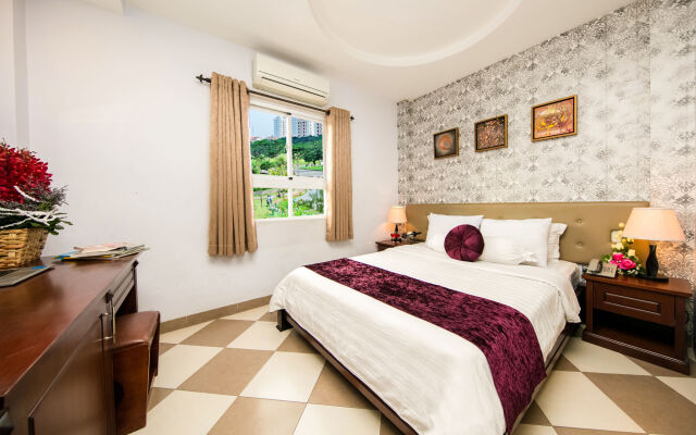 Quy Hung Hotel