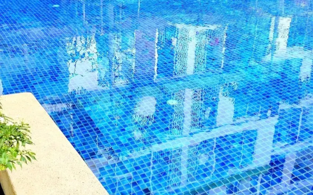 Apartment at Bangkok Near Pool